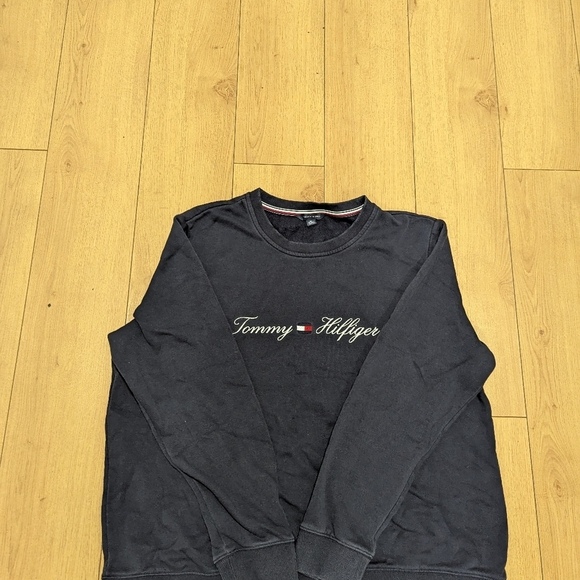 Tommy Hilfiger Navy Blue Sweatshirt - Picture 2 of 4
